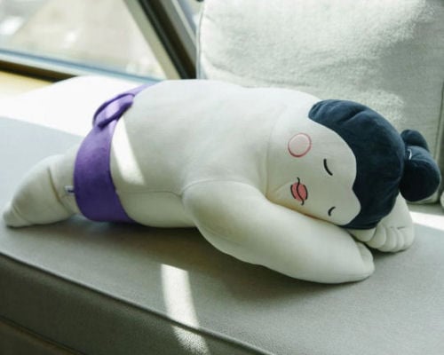 UNCHECKED Sumo Daifukusan Hugging Pillow