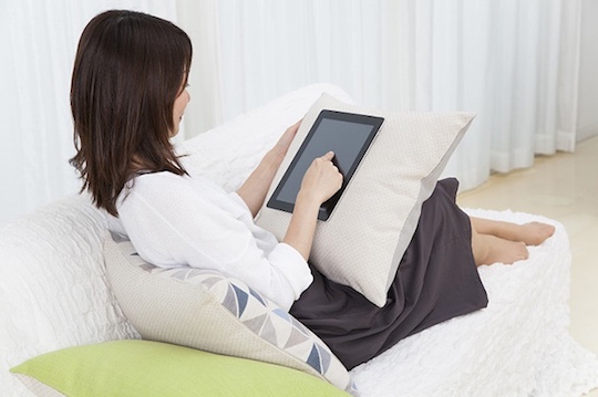 Tomaru Cushion Cover for Tablets