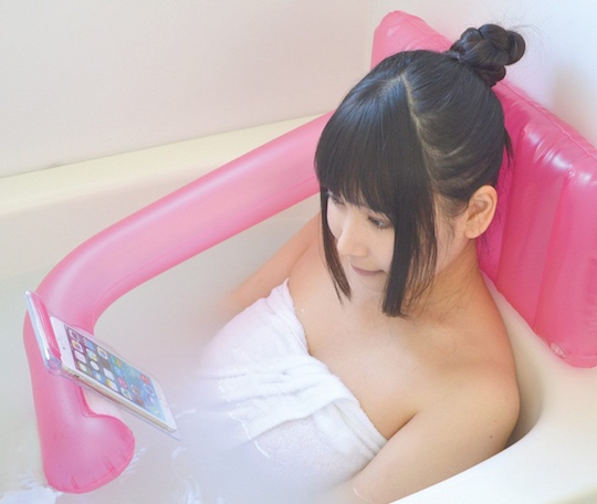 Bath Air Pillow Smartphone Holder - Thanko waterproof, inflatable cushion for mobile devices - Japan Trend Shop