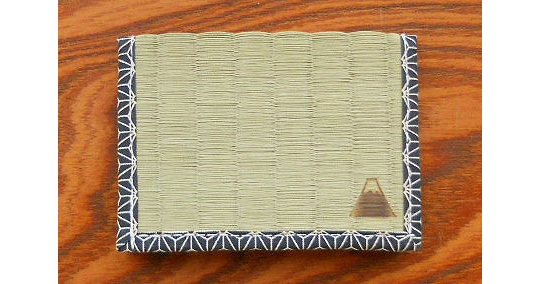 Tatami Business Card Holder - Made from traditional Japanese flooring materials - Japan Trend Shop