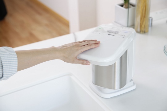 Koizumi Household Compact Hand Dryer - Compact electric hand dryer for home use - Japan Trend Shop