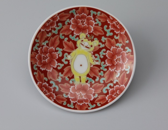 Ultraman Kutani Pottery Plates Set - Classic pottery with sci-fi theme - Japan Trend Shop