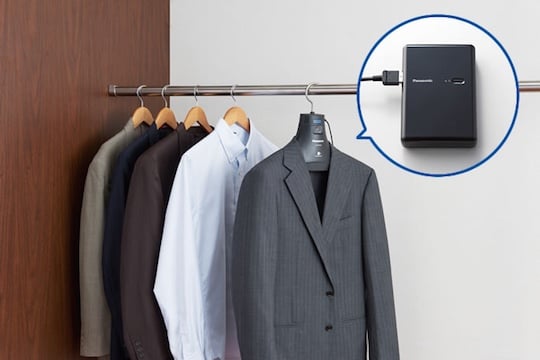 Panasonic Deodorizing Clothes Hanger - Eliminate odors on clothing - Japan Trend Shop