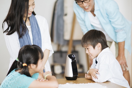 Sony Xperia Hello! Robotic Assistant - Interactive smart speaker robot - Japan Trend Shop