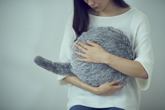 Qoobo Robotic Cat Tail Pillow - Interactive, therapeutic robot pet - Japan Trend Shop
