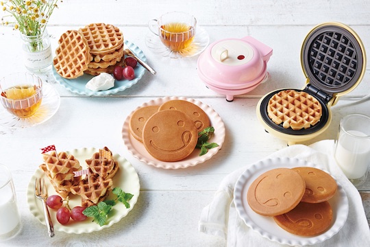 Recolte Mini Round Waffle Maker - Compact, cute waffle iron - Japan Trend Shop