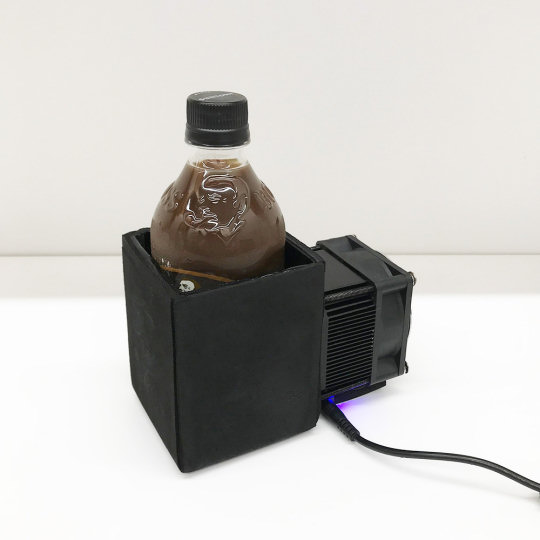 Thanko Super Cold Box for Drinks - Powerful desktop beverage cooler - Japan Trend Shop