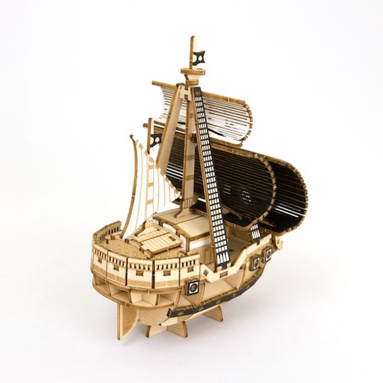 One Piece Ships Wooden Models - Thousand Sunny, Going Merry, Spade Pirates vessels - Japan Trend Shop