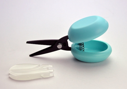 Casta Universal Design Scissors - Safe to use for children - Japan Trend Shop