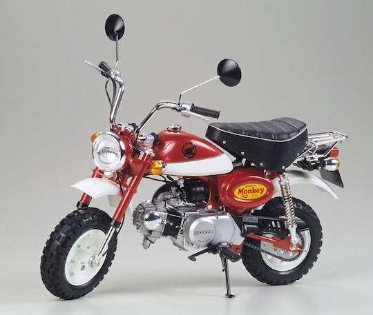 Tamiya 1/6 Honda Monkey Bike 2000 Anniversary - Compact motorcycle replica model kit - Japan Trend Shop