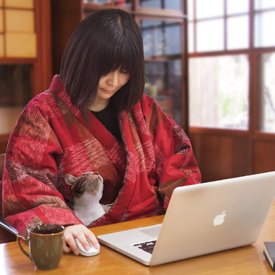 Nenneko Hanten Cat Cuddle Coat - Cat nesting traditional garment - Japan Trend Shop