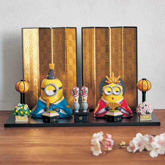 Minions Hinamatsuri Girls' Doll Set - Despicable Me characters-themed traditional doll pair - Japan Trend Shop