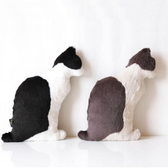 Fabrico Neko Philosophy Cat Cushion - Feline-shaped decorative pillow - Japan Trend Shop